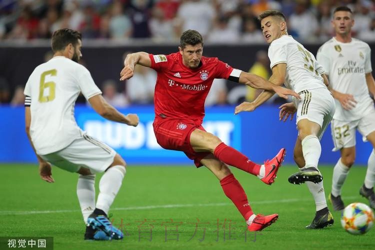 莱万:你永远不能低估皇马 凯恩想破我纪录很难